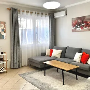 Appartement Quiet & Spacious Center - 4 Min Walk, Tirana